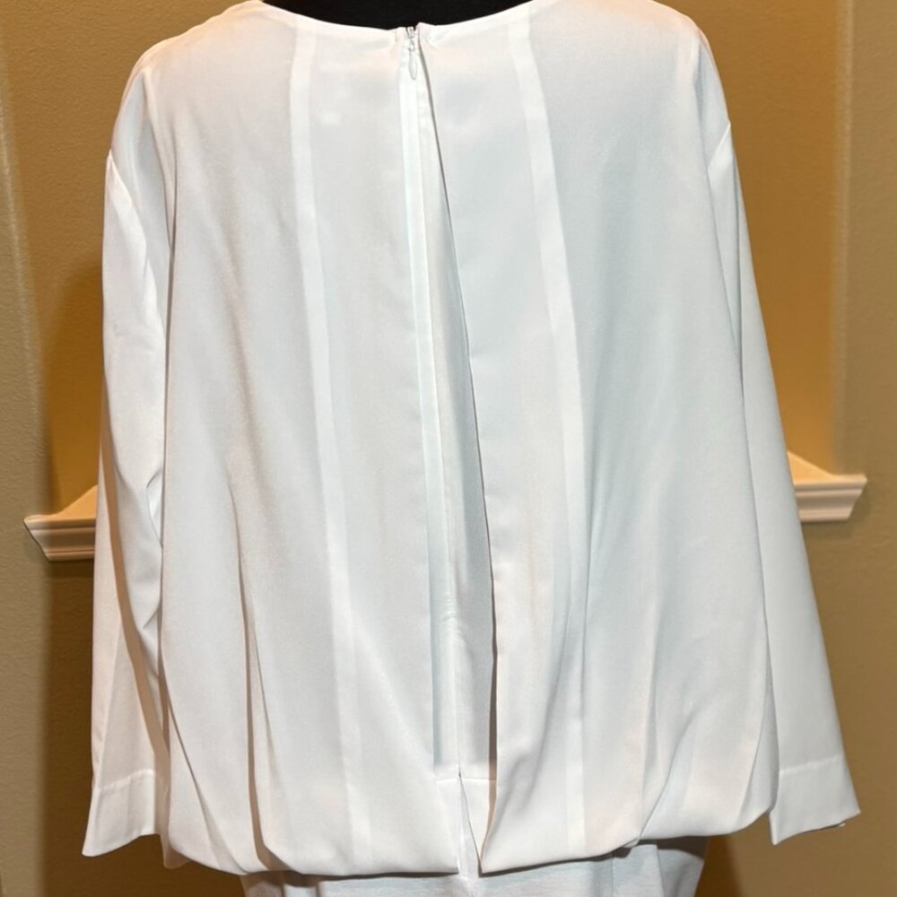 NWOT Cabi White Blouse Long Sleeve V-Neckline Size XL - Picture 8 of 10